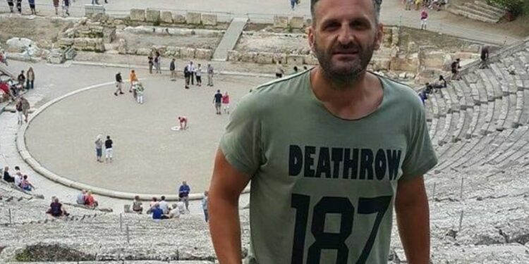Alldaynews.gr Θρήνος για τον 42χρονο αστυνομικό Κώστα Λεονταράκη-Πάλεψε σκληρά αλλά δεν τα κατάφερε