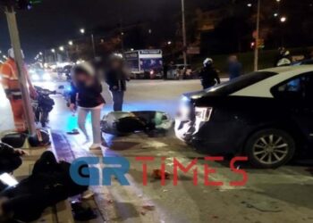 Συμβαίνει Τώρα-Θεσσαλονίκη: Τρελή πορεία λεωφορείου παρέσυρε οχήματα-Υπάρχουν τραυματίες[photos]