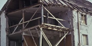 Alldaynews.gr Ο Έλληνας πιλότος που δεν βομβάρδισε μόνο λάθος πόλη, αλλά και λάθος χώρα!