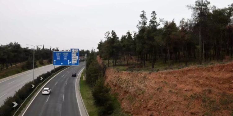 Αγνοείται ποδηλάτης στο Σέιχ Σου – Αγωνία για τη ζωή του