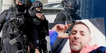 Alldaynews.gr Βασίλης Δημάκης: Συνελήφθη στον Πειραιά – Είχε σπάσει το βραχιολάκι του