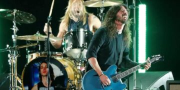Πέθανε ο 50χρονος Τέιλορ Χόκινς-Ντράμερ των Foo Fighters και πρώην των Nirvana