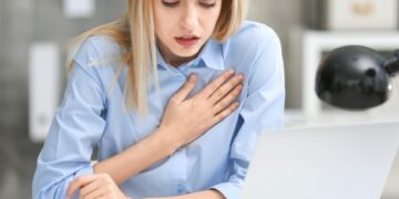 Alldaynews.gr Πόνος στο στήθος: Προσοχή! Δεν προέρχεται πάντα από την καρδιά