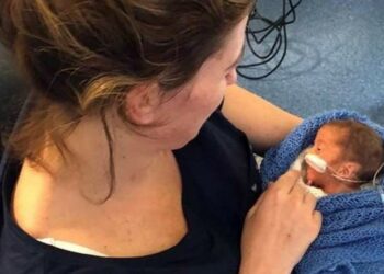 Μαμά και προωράκι κινδύνεψαν στον τοκετό αλλά νίκησαν τον θάνατο μαζί!