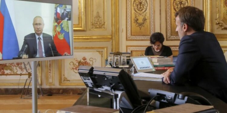 Alldaynews.gr Μακρόν μετά την συνομιλία με Πούτιν: Ερχονται τα χειρότερα για την Ουκρανία