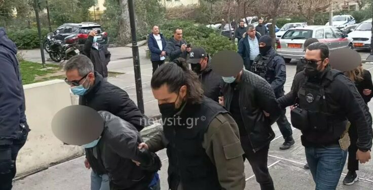 Alldaynews.gr Απαγωγή Κυπαρίσση: Στον εισαγγελέα οι τρεις συλληφθέντες