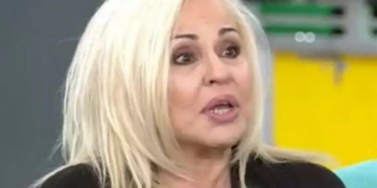 Alldaynews.gr Μπέσσυ Αργυράκη: «Μέσα σε έξι χρόνια έχασα μάνα, πατέρα και 42 χρονών αδερφή»