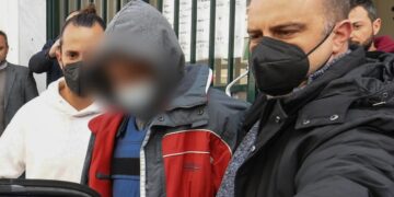 «Μαμά τι έπαθες;» – Συγκλονιστική εξομολόγηση του 12χρονου που βρήκε νεκρούς τη μητέρα και τα αδέρφια του (video)