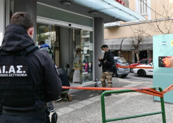 Έπιασαν τη συμμορία που έκλεψε χρηματαποστολή στο Παγκράτι – Τους βρήκαν με καλάσνικοφ και 230.000€!