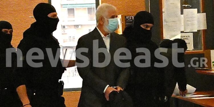 Εμφανίστηκε στο δικαστήριο ο Πέτρος Φιλιππίδης – Παρασκήνιο με την κατάθεση της πρώτης καταγγέλουσας, κόρης ηθοποιού (φωτο)
