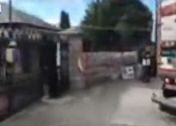 Alldaynews.gr Φορτηγό έπεσε στην είσοδο της ρωσικής πρεσβείας στο Δουβλίνο (video)