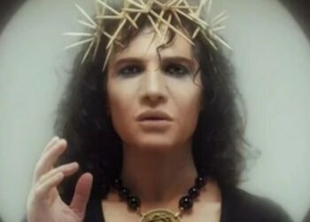 Παντελής Καναράκης: Επτά ιερείς μηνύουν τον ηθοποιό για τη φωτογράφισή του ως Ιησούς Χριστός