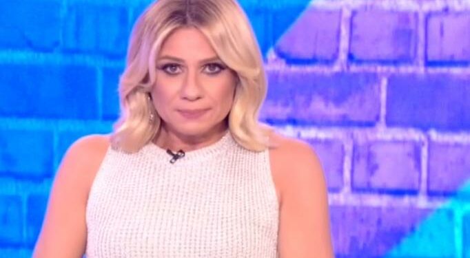 Συγκινημένη η Κατερίνα Καραβάτου: “Σταμάτησα το αυτοκίνητο και άρχισα να κλαίω, δεν μπορούσα άλλο”