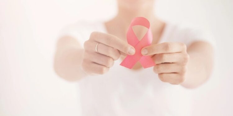 Alldaynews.gr Καρκίνος μαστού: Δωρεάν μαστογραφία-Πρόγραμμα του υπουργείου Υγείας για αποστολή SMS σε 1.300.000 γυναίκες