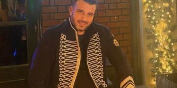 Alldaynews.gr Κυπαρίσσης: «Αγκάλιασα ξανά το παιδί μου, τον είχαν ξυρίσει παντού οι απαγωγείς», λέει ο πατέρας του επιχειρηματία