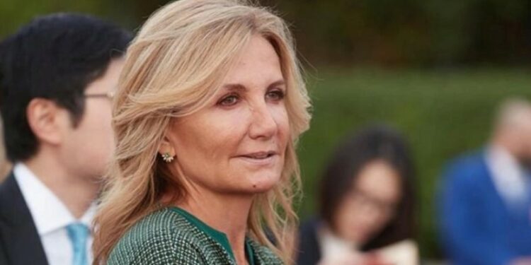 Ουκρανία: Η Μαρέβα Μητσοτάκη εκφράζει την αλληλεγγύη της στον «ηρωικό λαό»