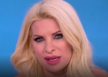 Μενεγάκη: «Μου είπε σκληρά λόγια όταν γέννησα το τρίτο μου παιδί και μετά μου ζήτησε να τη συγχωρήσω»
