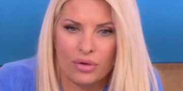 Βούρκωσε η Μενεγάκη: «Τον έχασα 2,5 ετών-Η απουσία του ήταν τεράστια»[video]