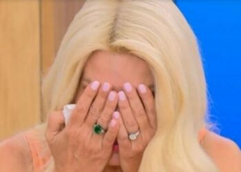 Βαρύ πένθος για την Ελένη Μενεγάκη-Σε πολύ άσχημη ψυχολογική κατάσταση