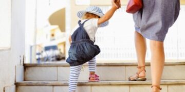 Alldaynews.gr “Νταντάδες της Γειτονιάς”: Άνοιξε η πλατφόρμα για το Μητρώο επιμελητών