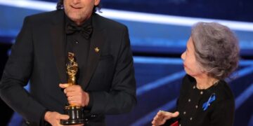 Όσκαρ 2022: Ιστορική νίκη! Ο πρώτος κωφός άνδρας που κερδίζει Όσκαρ!
