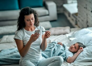 Το παιδί κρύωσε ή έχει Όμικρον; Πώς θα το καταλάβετε