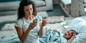 Το παιδί κρύωσε ή έχει Όμικρον; Πώς θα το καταλάβετε