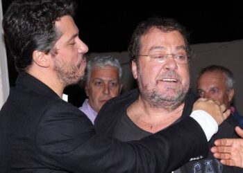 varthakouris Βαρθακούρης Πάριος