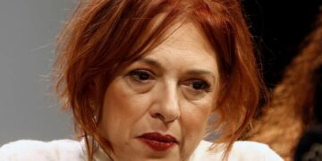 Alldaynews.gr Ελένη Ράντου: Δύσκολες ώρες για την ηθοποιό – Έφυγε από τη ζωή αγαπημένο της πρόσωπο (φωτο)