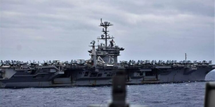 αεροπλανοφόρο harry trouman