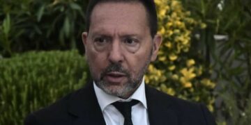 Στουρνάρας: Νοικοκυριά και επιχειρήσεις έχουν αποταμιεύσεις για ν’ αντέξουν την ακρίβεια[video]