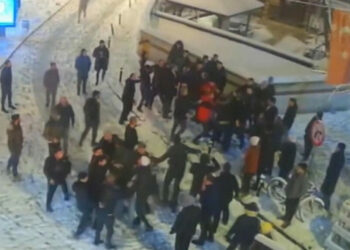 Τουρκία: Έπαιζαν χιονοπόλεμο ώσπου κάποιος θύμωσε και έβγαλε όπλο! Τραυματίστηκαν 7 άτομα