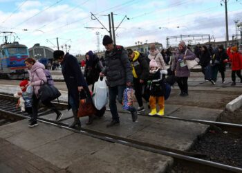 Alldaynews.gr Πόλεμος στην Ουκρανία: Η Ρωσία ανακοίνωσε κατάπαυση του πυρός από τις 09.00 το πρωί της Τετάρτης