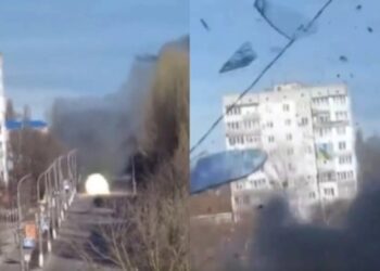 Απίστευτο βίντεο: Οβίδα από άρμα σκάει δίπλα από πολίτη που τραβούσε με κάμερα (video)