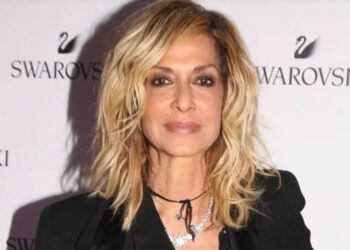 Η Άννα Βίσση κοιμόταν στο μαγαζί και ερχόταν στην πρόβα με τις πιτζάμες