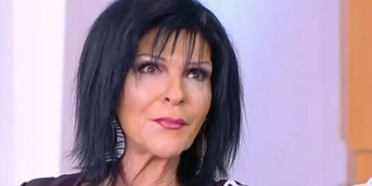 Alldaynews.gr Σοφία Βόσσου: Aναγκάστηκα να κάνω και δεύτερο χειρουργείο γιατί έκανε διάτρηση στο στομάχι