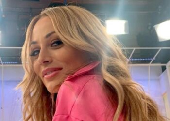 Δύσκολες ώρες για την Ελένη Βουλγαράκη-Σοβαρό τροχαίο για την δημοσιογράφο