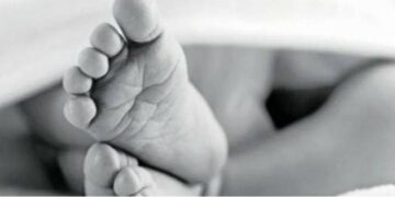 Ραγδαίες Εξελίξεις για το θάνατο του βρέφους-Χειροπέδες στους γονείς