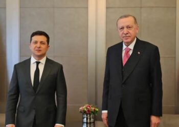 Ζελένσκι σε Ερντογάν: «Ευγνώμων για τη διαρκή υποστήριξη της Τουρκίας»