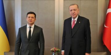 Ζελένσκι σε Ερντογάν: «Ευγνώμων για τη διαρκή υποστήριξη της Τουρκίας»