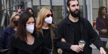 Alldaynews.gr Οικογένεια Φιλιππίδη