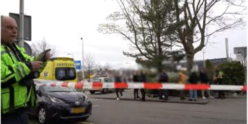 Μακελειό στα McDonald’s: Μπήκε με όπλο και άρχισε να σκοτώνει κόσμο (video)