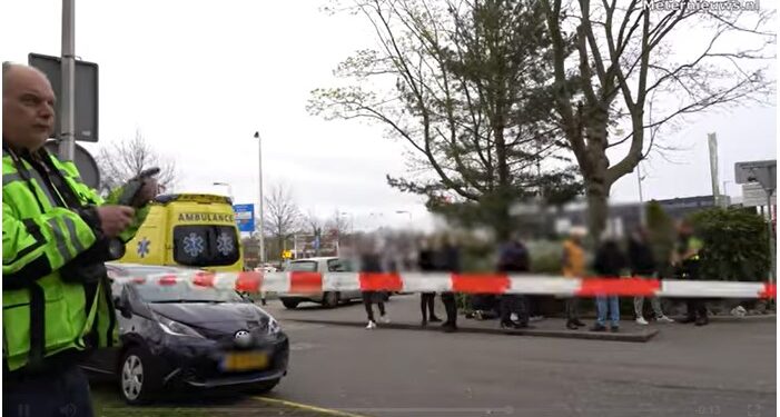 Μακελειό στα McDonald’s: Μπήκε με όπλο και άρχισε να σκοτώνει κόσμο (video)