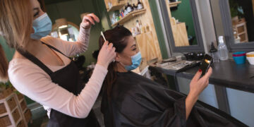 Alldaynews.gr κομμώτρια κομμωτήριο kommothrio komotirio