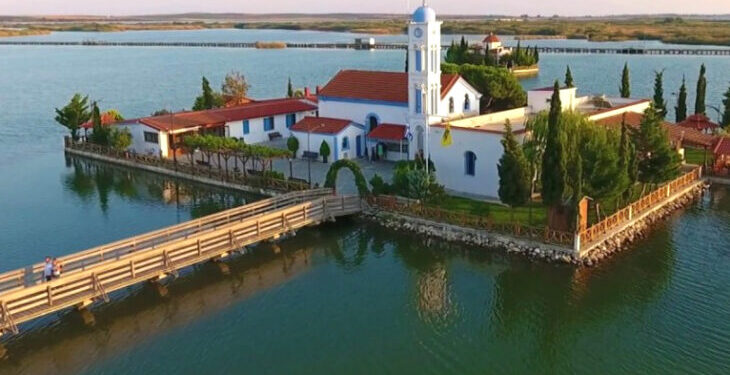 Μοναστήρι στην Ξάνθη: Το ωραιότερο μοναστήρι της Ελλάδας, βρίσκεται σε 2 νησάκια που τα ενώνει μια ξύλινη γέφυρα
