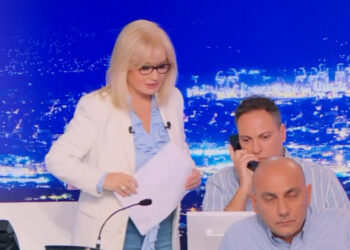 Νικολούλη Φως στο Τούνελ