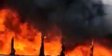 Alldaynews.gr Θεσσαλονίκη: Φωτιά σε λεωφορείο – Επιβάτες και οδηγός το εγκατέλειψαν