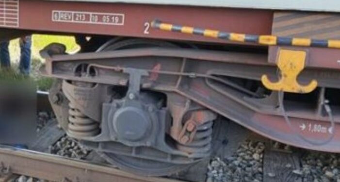 Τραγωδία στην Ημαθία: Τρένο παρέσυρε και σκότωσε 42χρονο άνδρα που βρέθηκε στις γραμμές[Σκληρή Εικόνα]
