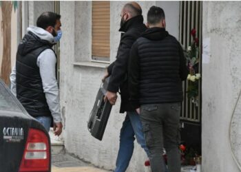 Ρούλα Πισπιρίγκου: Γιατί πήραν οι αστυνομικοί το καναρίνι από το σπίτι της