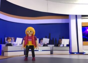 Φως στο Τούνελ: Ένας 17χρονος έκανε την Αγγελική Νικολούλη… Playmobil![video]